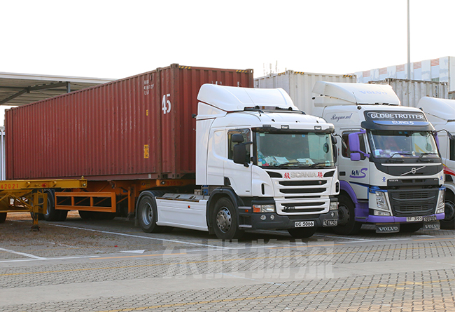 中港物流公司，發(fā)貨到香港物流公司，深圳東勝物流中港拖車運輸案例圖